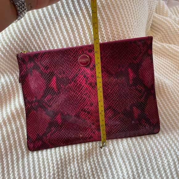 Coach - leather clutch - Picture 7 of 8